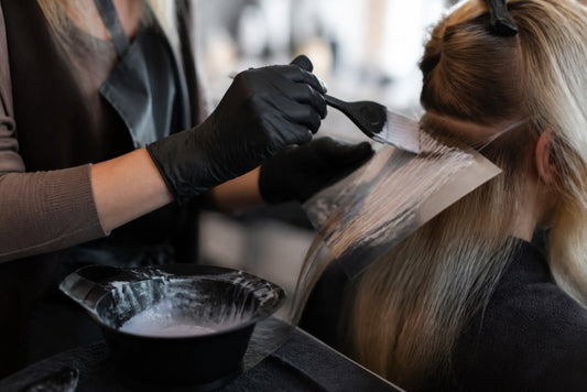 Benefits of Ergonomic Hair Tinting Tools for Colorists